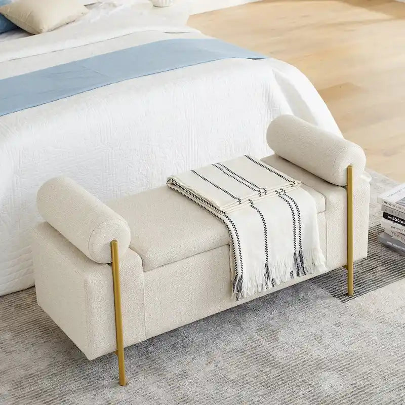 Banc de rangement élégant en lin rembourré avec accoudoirs cylindriques et pieds en fer