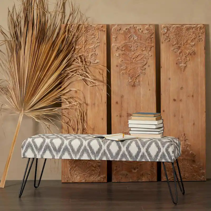 Banc en métal floral, à motifs de losanges ou tribal avec pieds épingle à cheveux en métal
