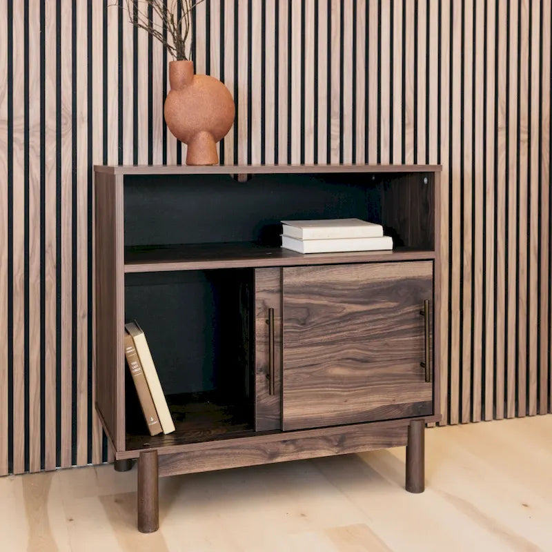 Meuble d'appoint 2 portes, dissimule un espace de rangement