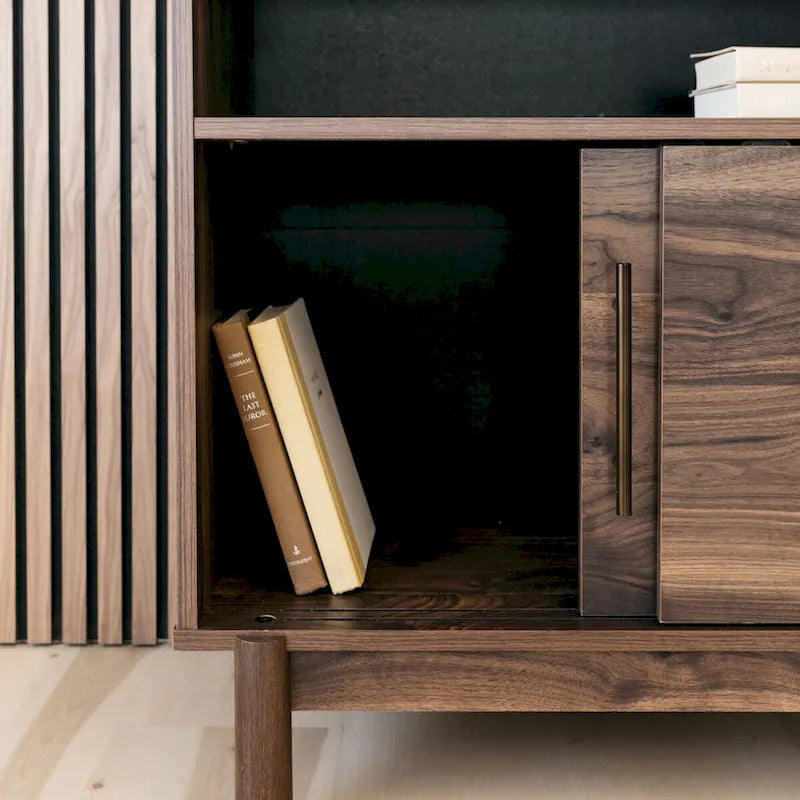Meuble d'appoint 2 portes, dissimule un espace de rangement